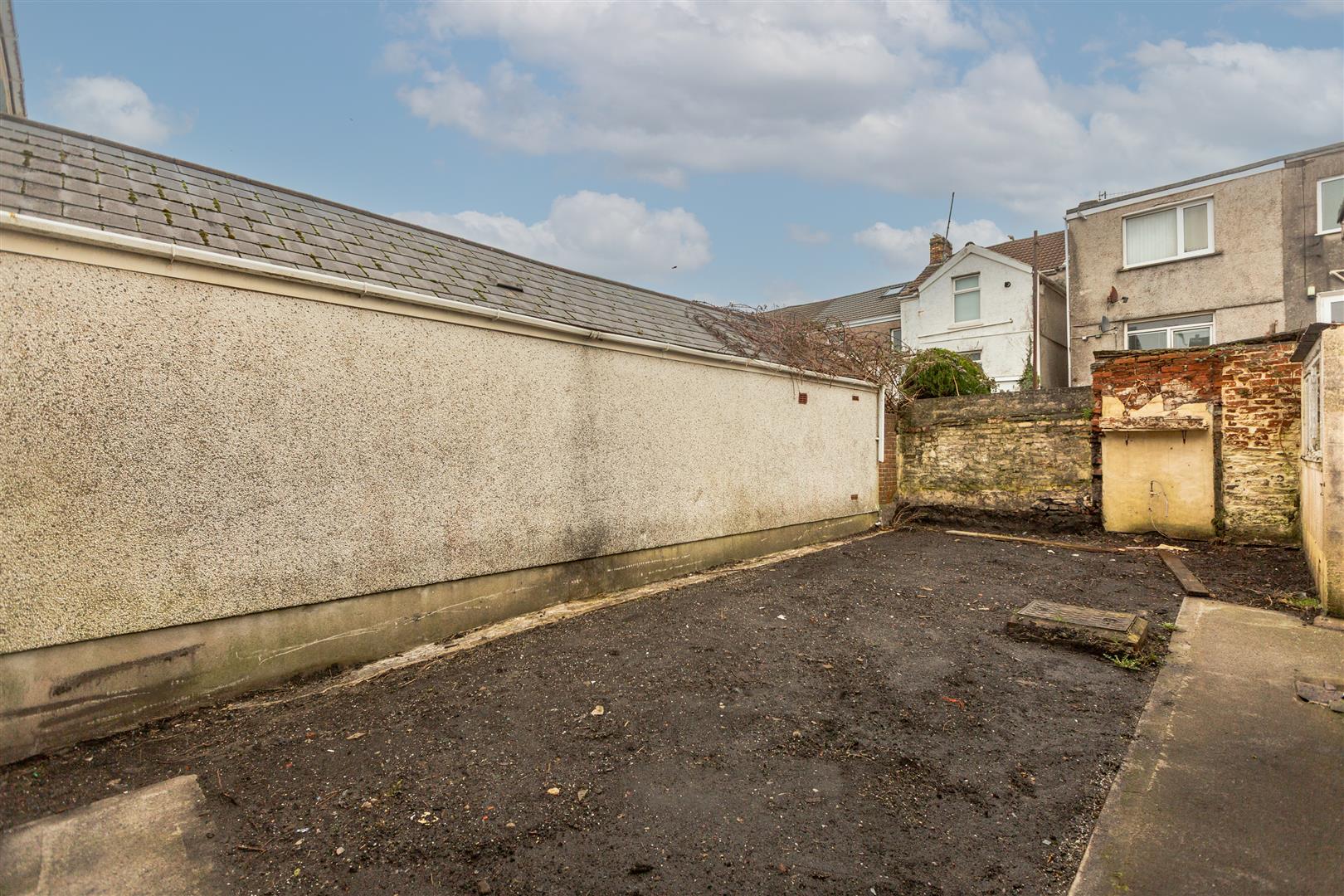 Llewellyn Street, Llanelli, SA15 1BD